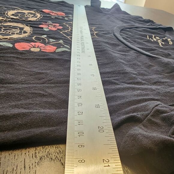 TORRID Day of the Dead Design Crew Neck Short Sleeve Graphic T-Shirt - Picture 4 of 6